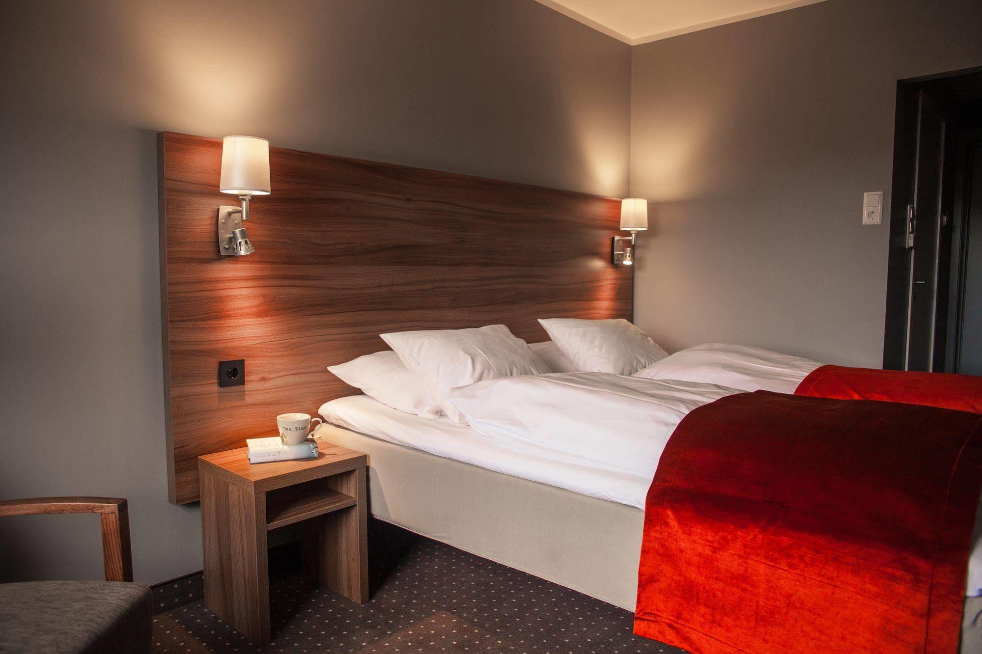 Thon Partner Hotel أوتا المظهر الخارجي الصورة